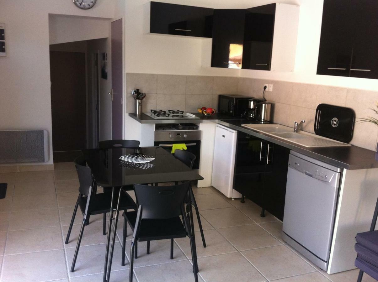 Les Cigales Des Pres Appartement Aups Exterior foto